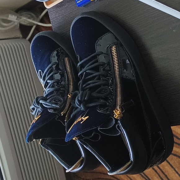 Giuseppe Zanotti - Picture 3 of 4